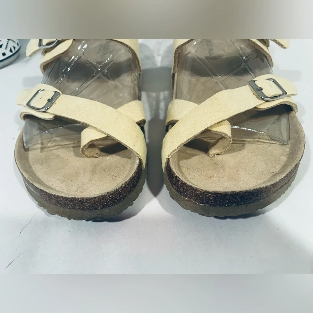 EUC Arizona “Fairhaven” Butter Yellow Vegan Leather Cork Sole Sandals | Sz 8